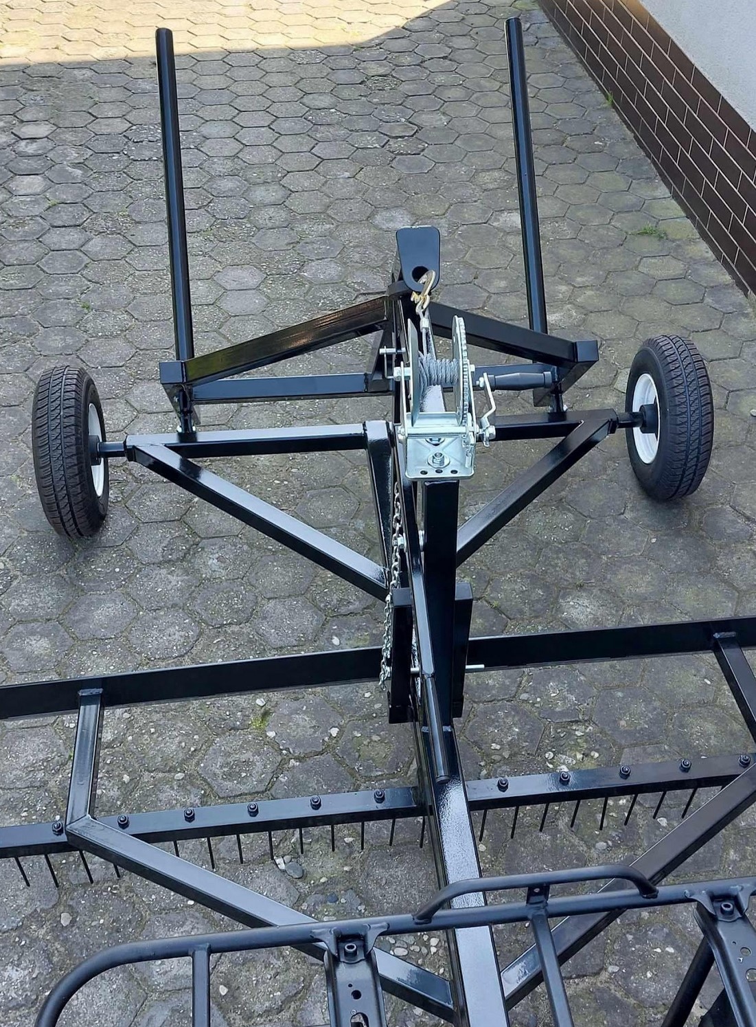 Przykładowa realizacja 2W1 Wózek i równiarka